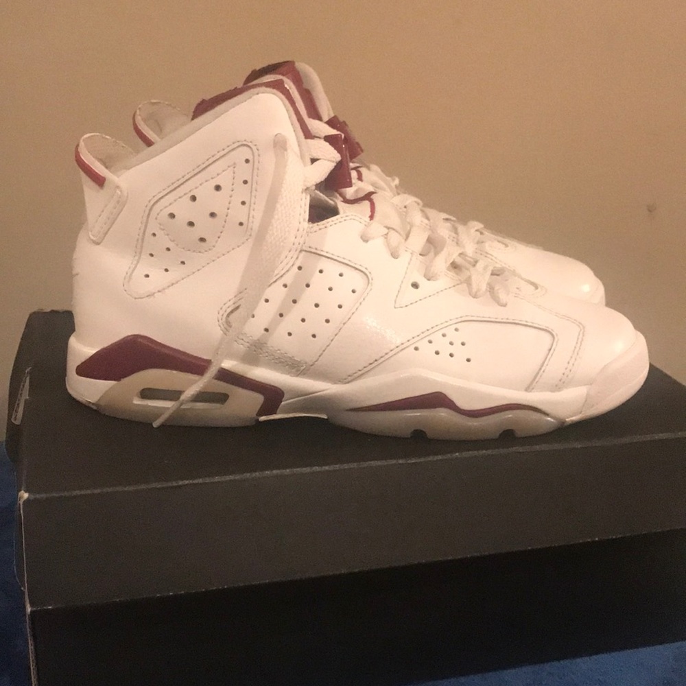 Jordan 6 Maroon - Picture 2 of 7